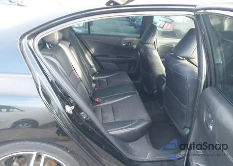 2016 Honda Accord Sport z USA, uszkodzony, nr VIN 1HGCR2F5XGA173130